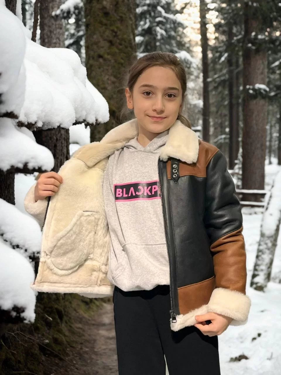 Çocuk Yakalı Parçalı Kürk - Varsayılan