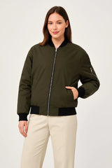 Kadın Bomber Mont Ceket – Fermuarlı, Kapitone İçi Astarlı, Su İtici Kumaş, Regular Fit, Yandan Cepli, Günlük Bahar & Kış Şık Rahat Stil - Varsayılan