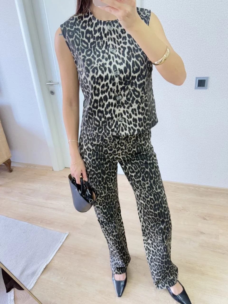 leopar desenli Düğmeli Bluzlu Pantolon İkili Takım -Leopar - Varsayılan