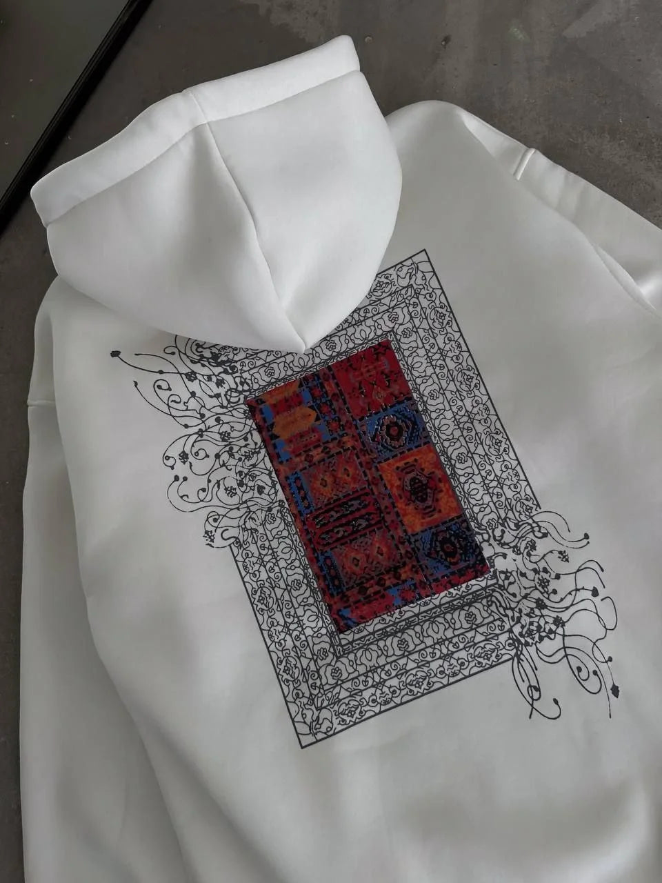 Uzun Kol Kapüşonlu Ön Ve Arka Baskılı SweatShirt - Varsayılan