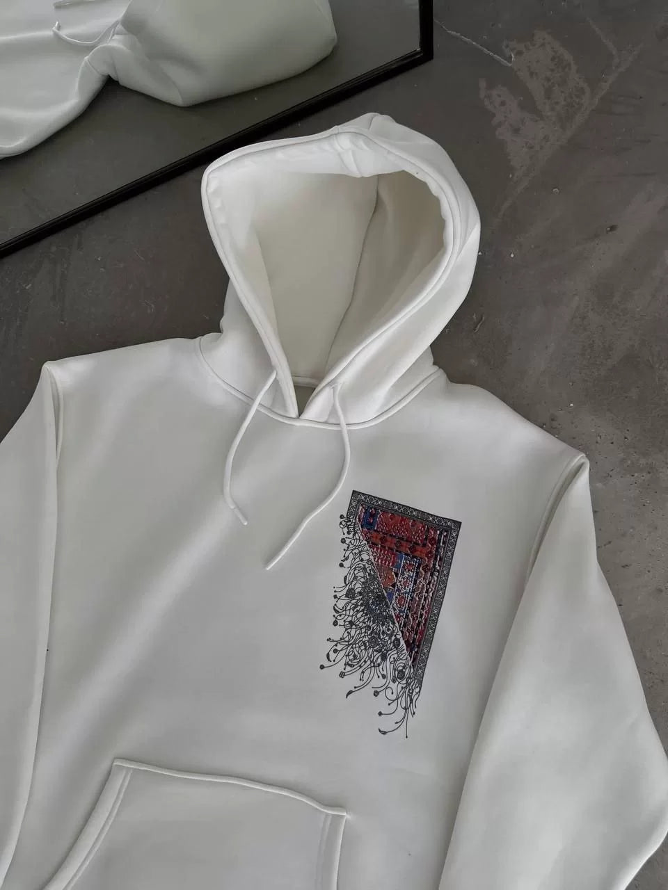 Uzun Kol Kapüşonlu Ön Ve Arka Baskılı SweatShirt - Varsayılan