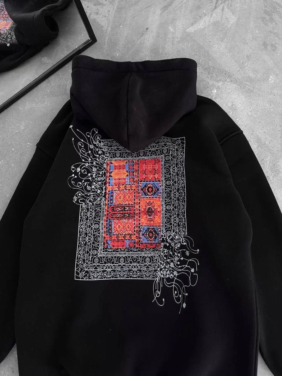 Uzun Kol Kapüşonlu Ön Ve Arka Baskılı SweatShirt - Varsayılan